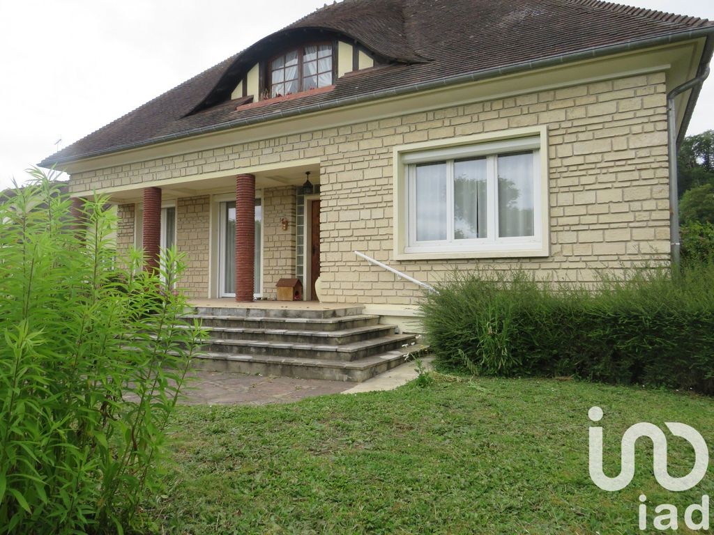 Achat maison à vendre 4 chambres 144 m² - Beaumont-le-Roger