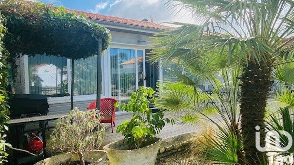 Achat maison à vendre 3 chambres 99 m² - Royan