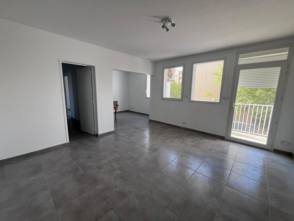 Achat appartement à vendre 3 pièces 70 m² - Marignane