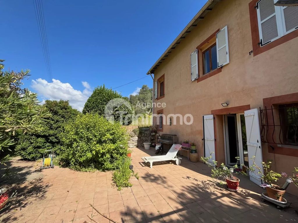 Achat maison à vendre 4 chambres 160 m² - La Trinité