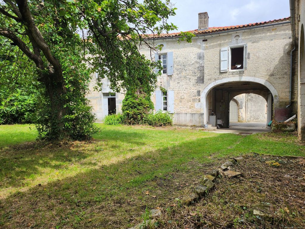 Achat maison à vendre 4 chambres 185 m² - Mérignac