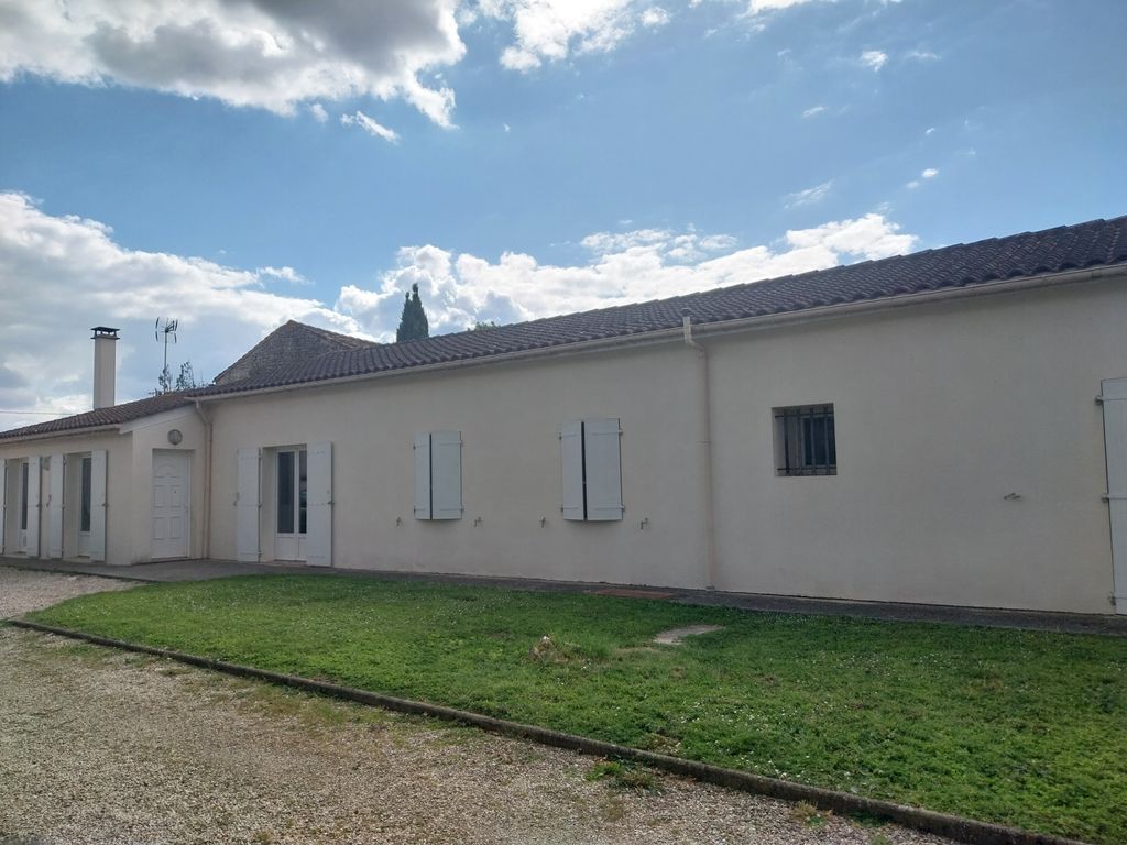 Achat maison à vendre 3 chambres 107 m² - Bourg-Charente