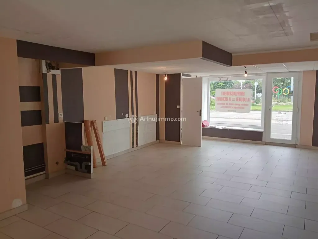 Achat appartement à vendre 5 pièces 100 m² - Villaines-la-Juhel