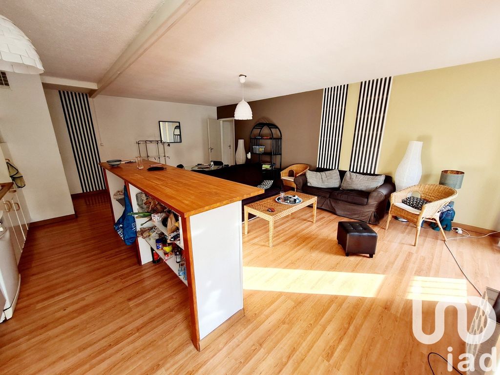 Achat appartement à vendre 5 pièces 111 m² - Pessac