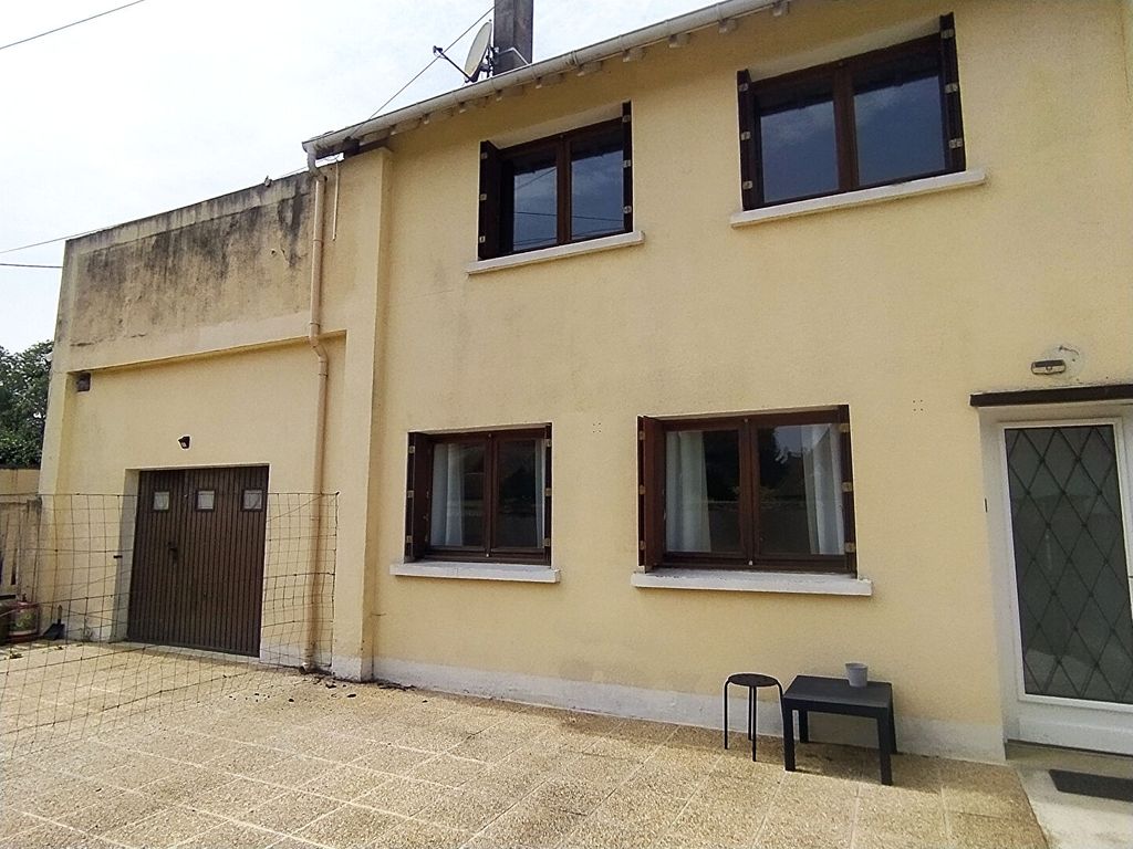 Achat maison à vendre 4 chambres 170 m² - Villeneuve-le-Comte