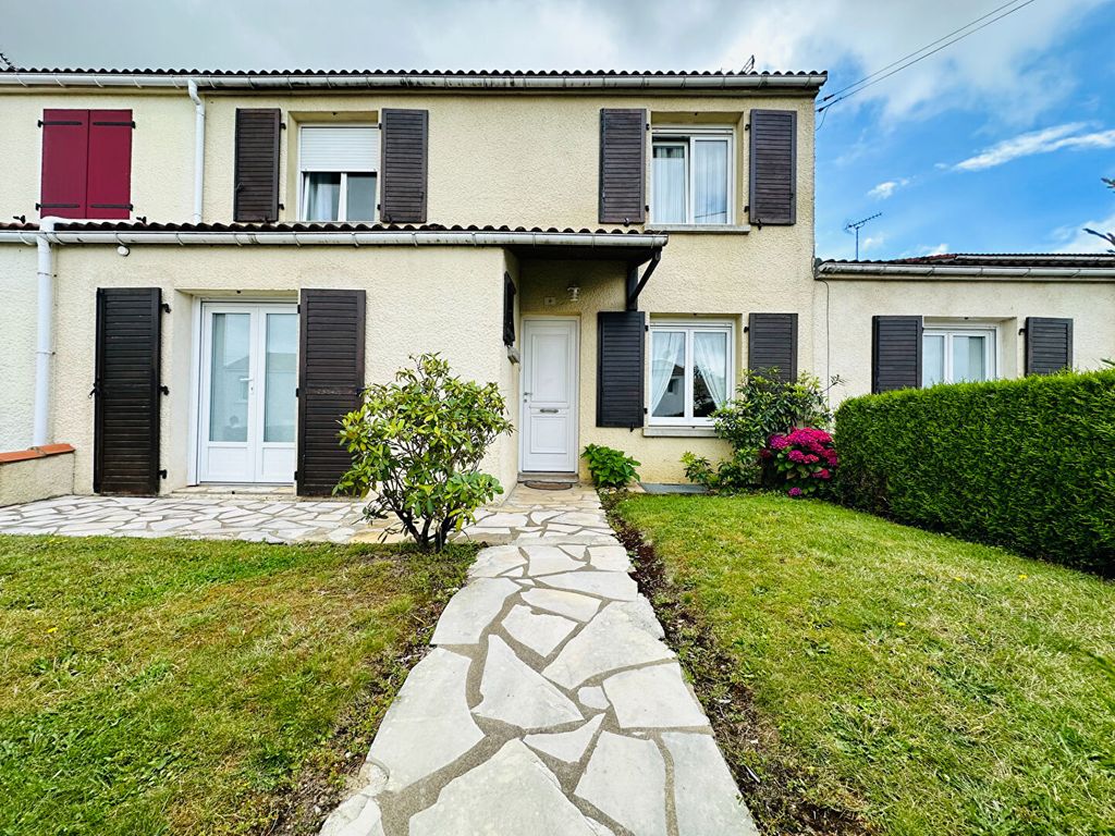 Achat maison à vendre 3 chambres 132 m² - Dompierre-sur-Yon