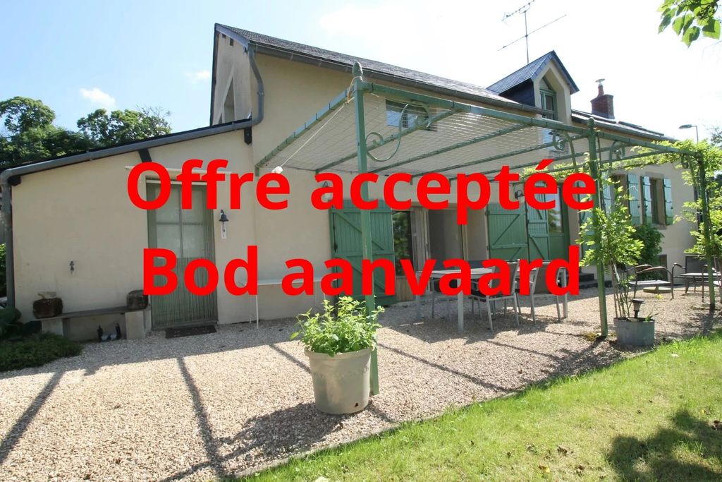 Achat maison à vendre 3 chambres 144 m² - Villapourçon