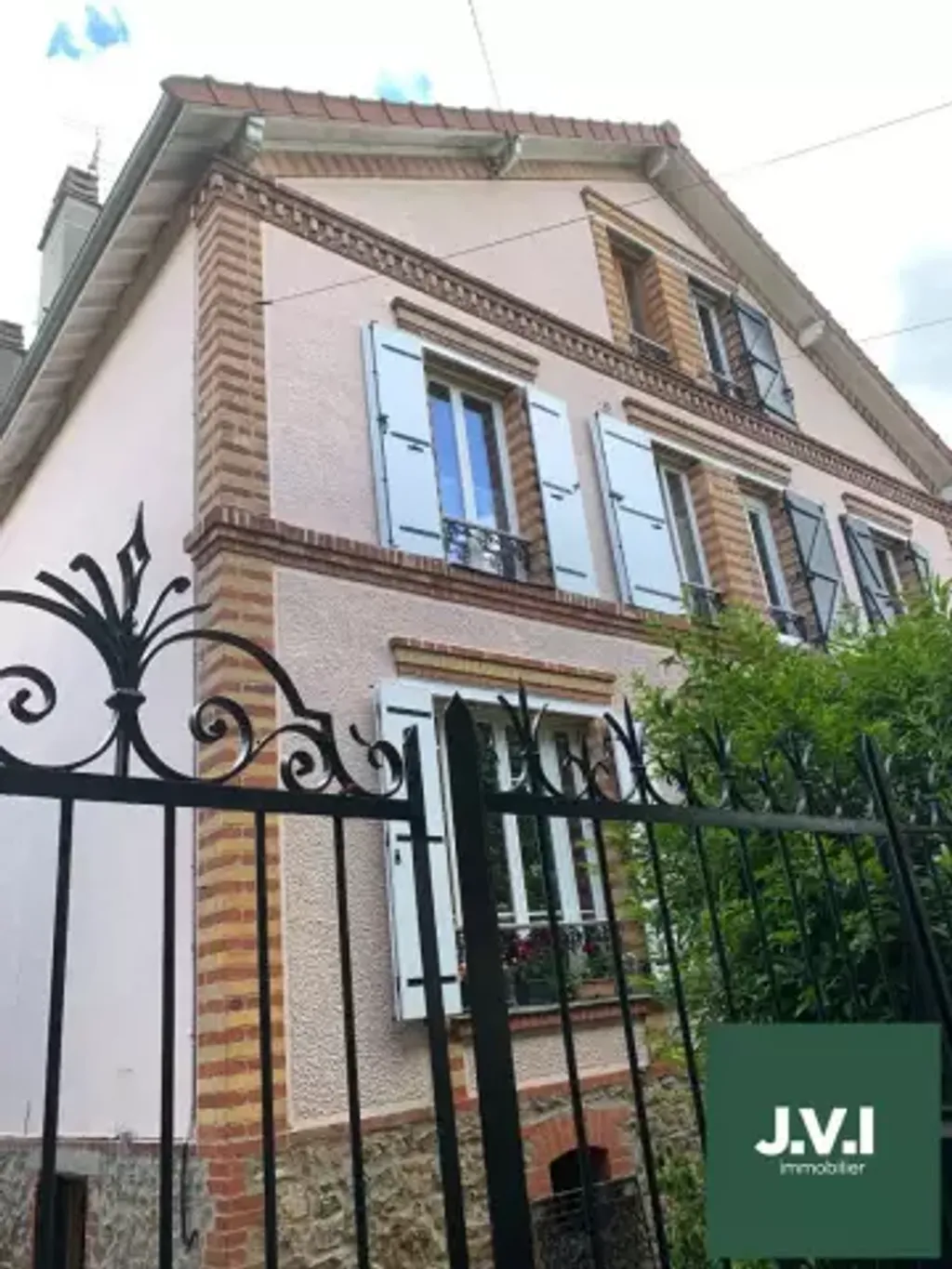 Achat maison à vendre 4 chambres 154 m² - Soisy-sous-Montmorency