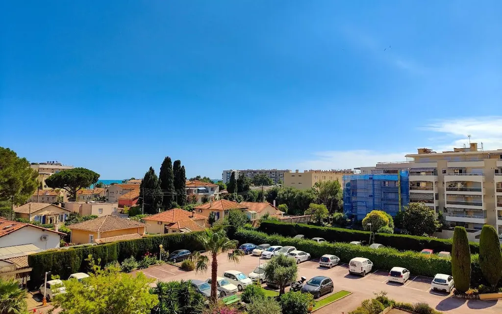 Achat appartement à vendre 2 pièces 46 m² - Cagnes-sur-Mer