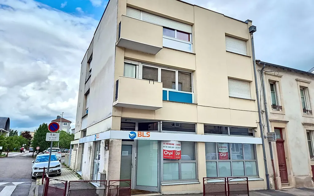 Achat studio à vendre 95 m² - Saint-Max