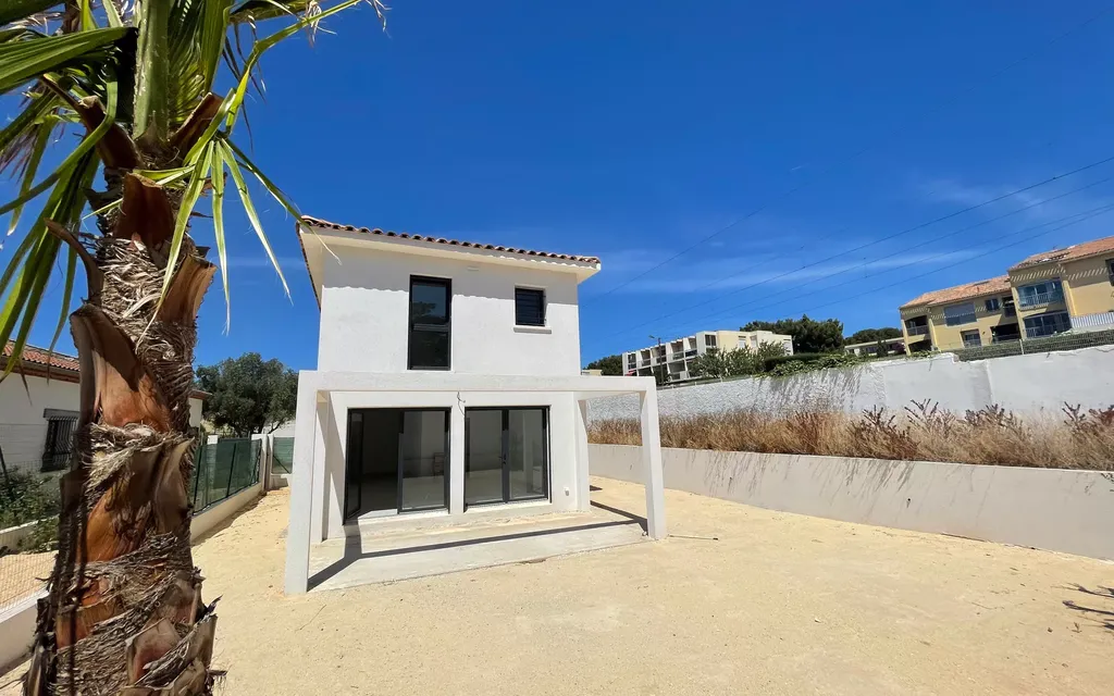 Achat maison à vendre 3 chambres 87 m² - Bandol