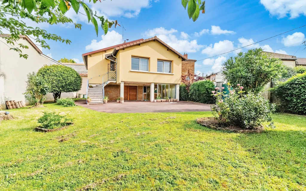 Achat maison à vendre 2 chambres 91 m² - Fleurieu-sur-Saône