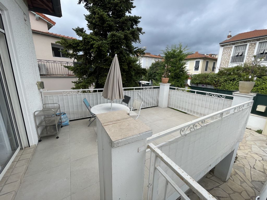 Achat maison à vendre 4 chambres 105 m² - Nice