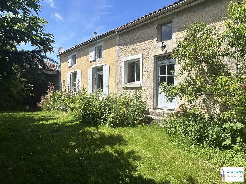 Achat maison à vendre 3 chambres 246 m² - Mauzé-sur-le-Mignon