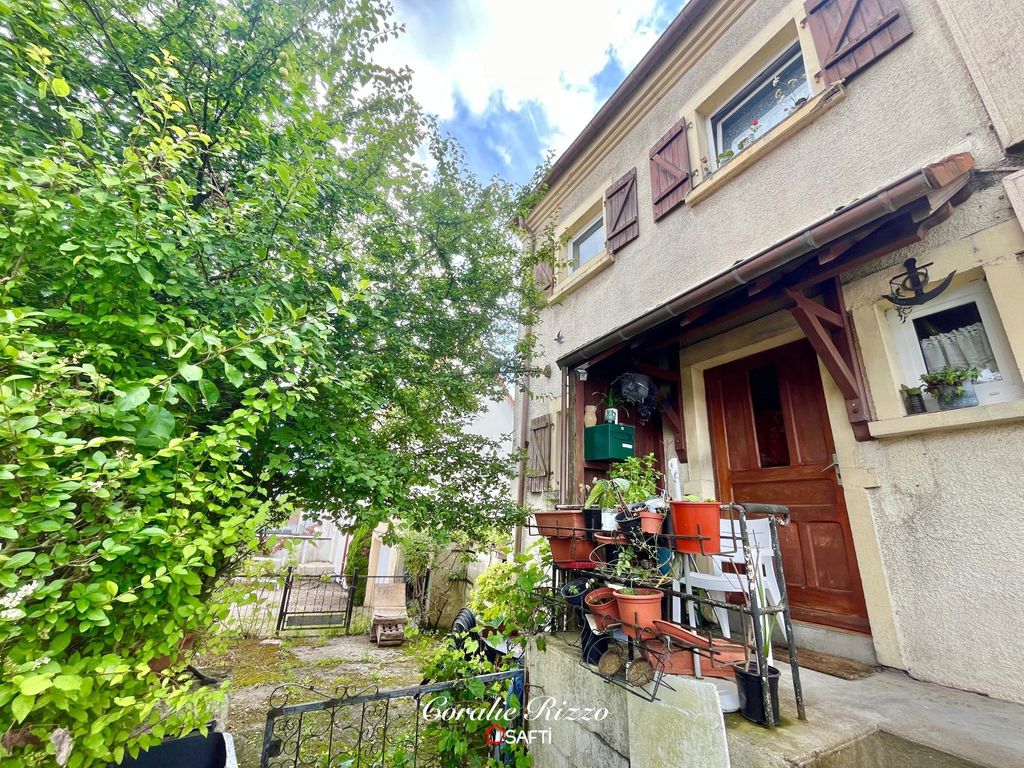 Achat maison à vendre 2 chambres 95 m² - Folschviller