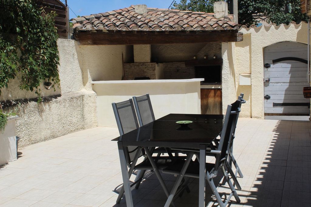 Achat maison à vendre 2 chambres 100 m² - Châteauneuf-les-Martigues