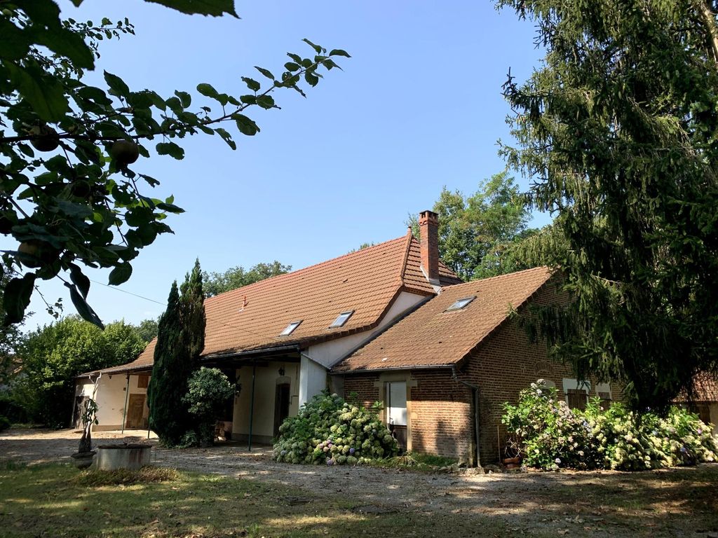 Achat maison à vendre 3 chambres 243 m² - Saint-Germain-du-Bois