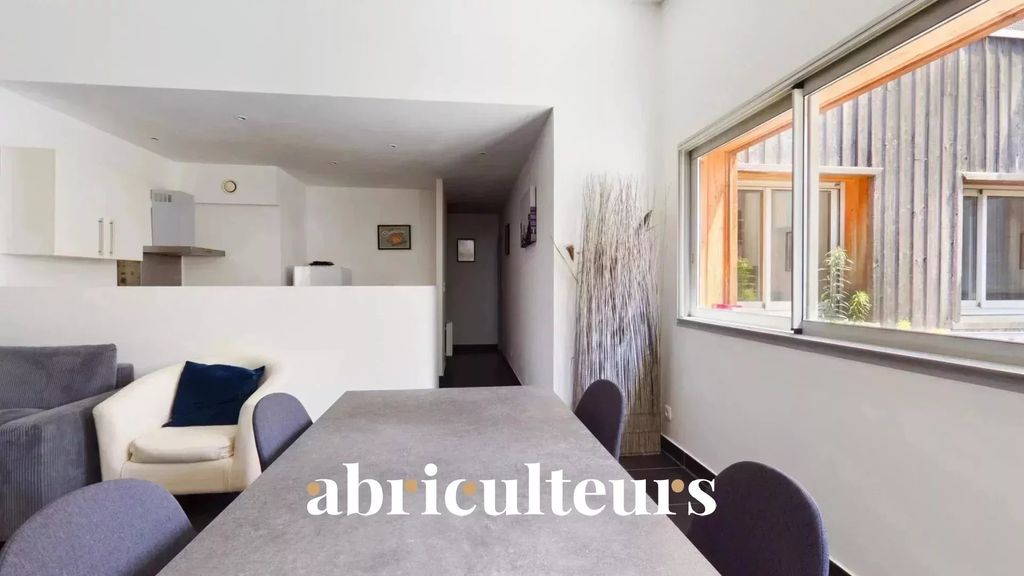 Achat appartement à vendre 3 pièces 66 m² - Bordeaux