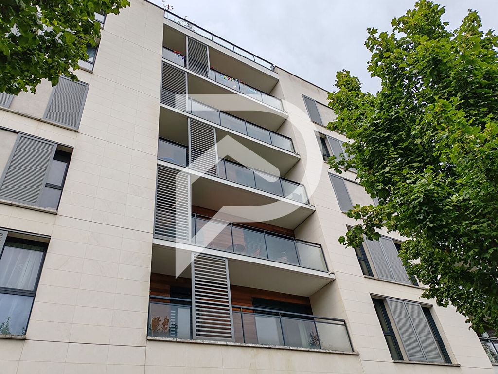 Achat appartement à vendre 3 pièces 62 m² - Colombes