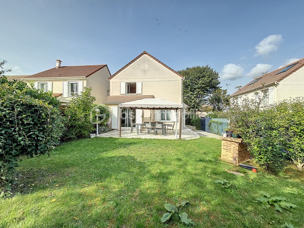 Achat maison à vendre 5 chambres 130 m² - Saint-Thibault-des-Vignes