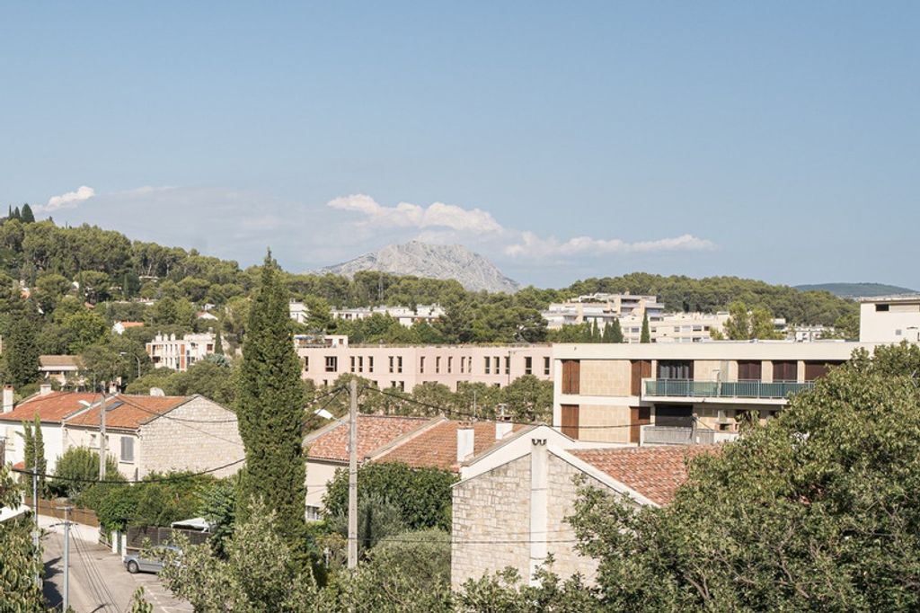 Achat appartement à vendre 6 pièces 114 m² - Aix-en-Provence