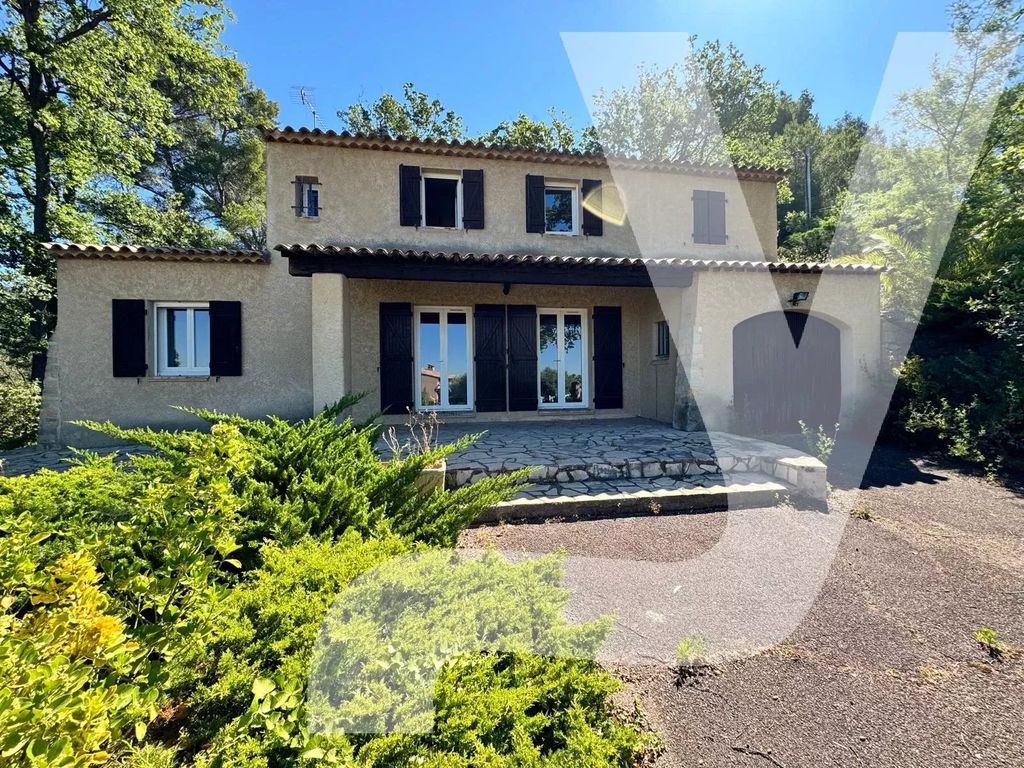 Achat maison à vendre 3 chambres 144 m² - Draguignan