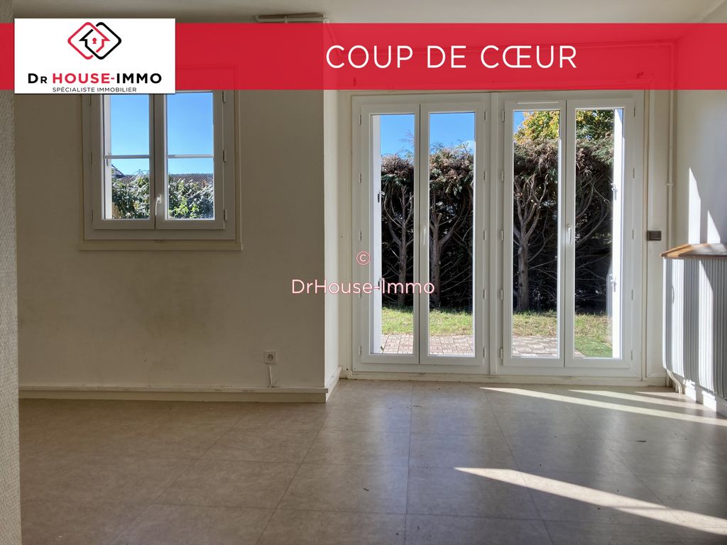 Achat maison à vendre 2 chambres 67 m² - Savigny-le-Temple