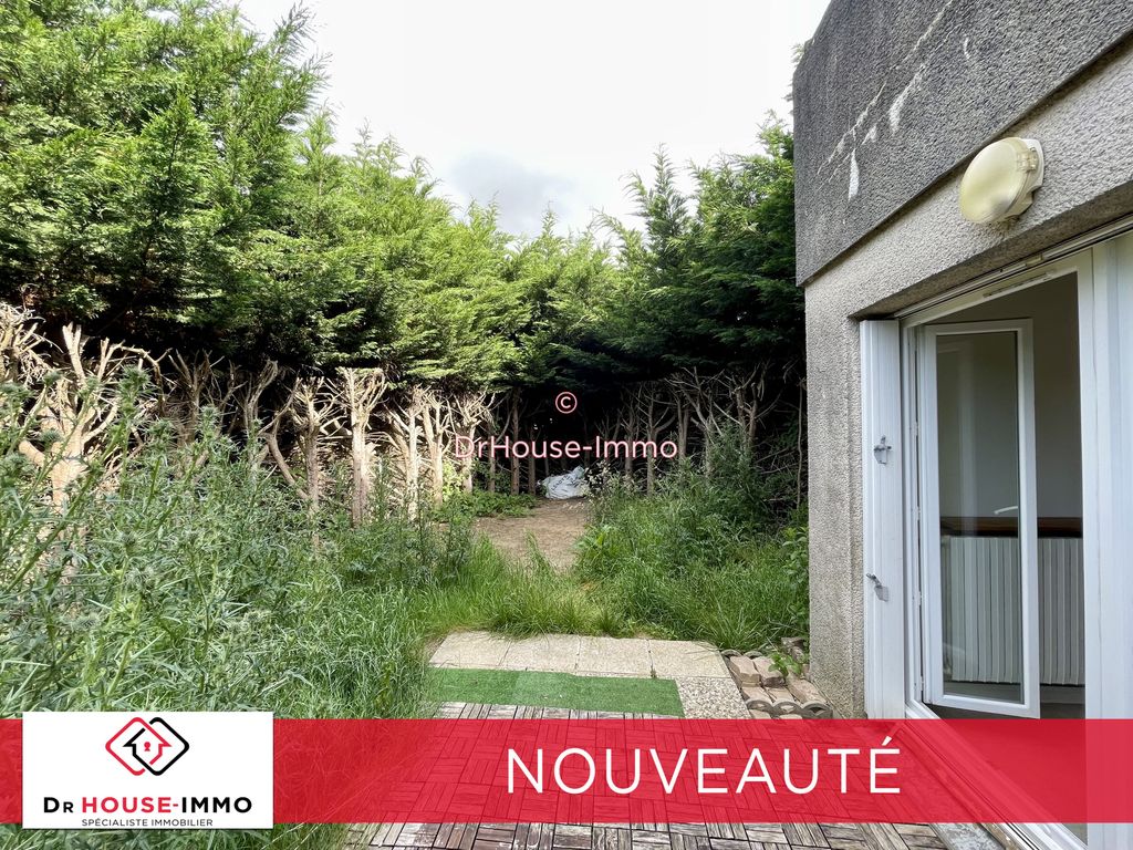 Achat maison à vendre 2 chambres 67 m² - Savigny-le-Temple