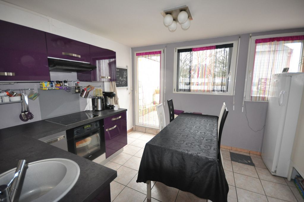 Achat maison à vendre 2 chambres 66 m² - Courcelles-lès-Montbéliard