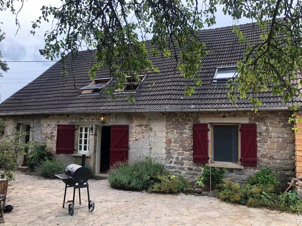 Achat maison à vendre 3 chambres 117 m² - Champeau-en-Morvan