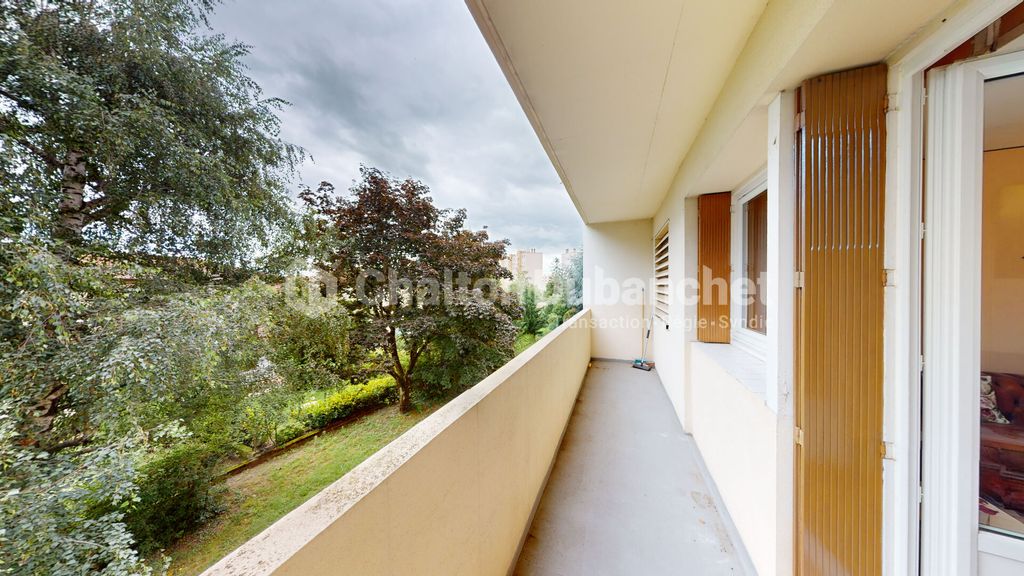 Achat appartement à vendre 4 pièces 74 m² - Roanne