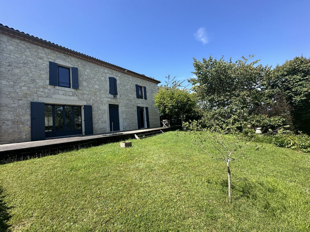 Achat maison à vendre 5 chambres 330 m² - Agen