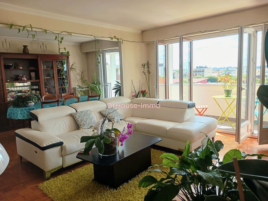 Achat appartement à vendre 5 pièces 105 m² - Saint-Maur-des-Fossés