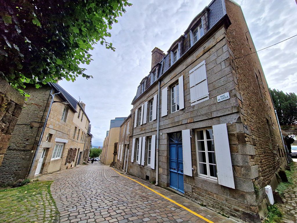 Achat maison à vendre 4 chambres 223 m² - Avranches