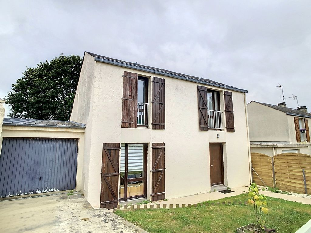 Achat maison à vendre 3 chambres 108 m² - Coutances