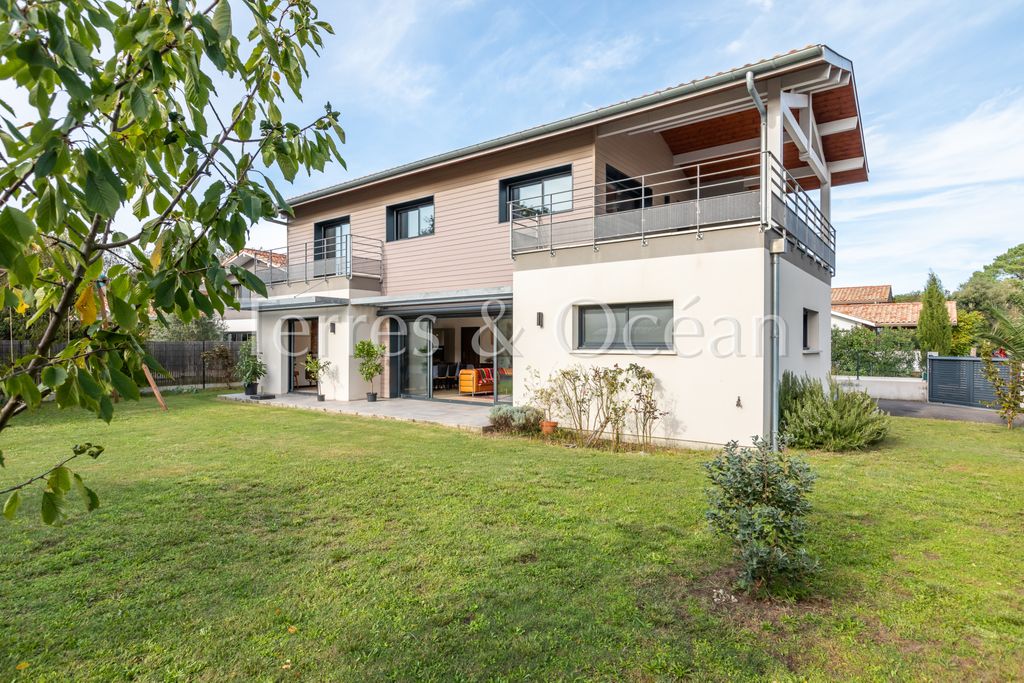 Achat maison à vendre 5 chambres 183 m² - Capbreton