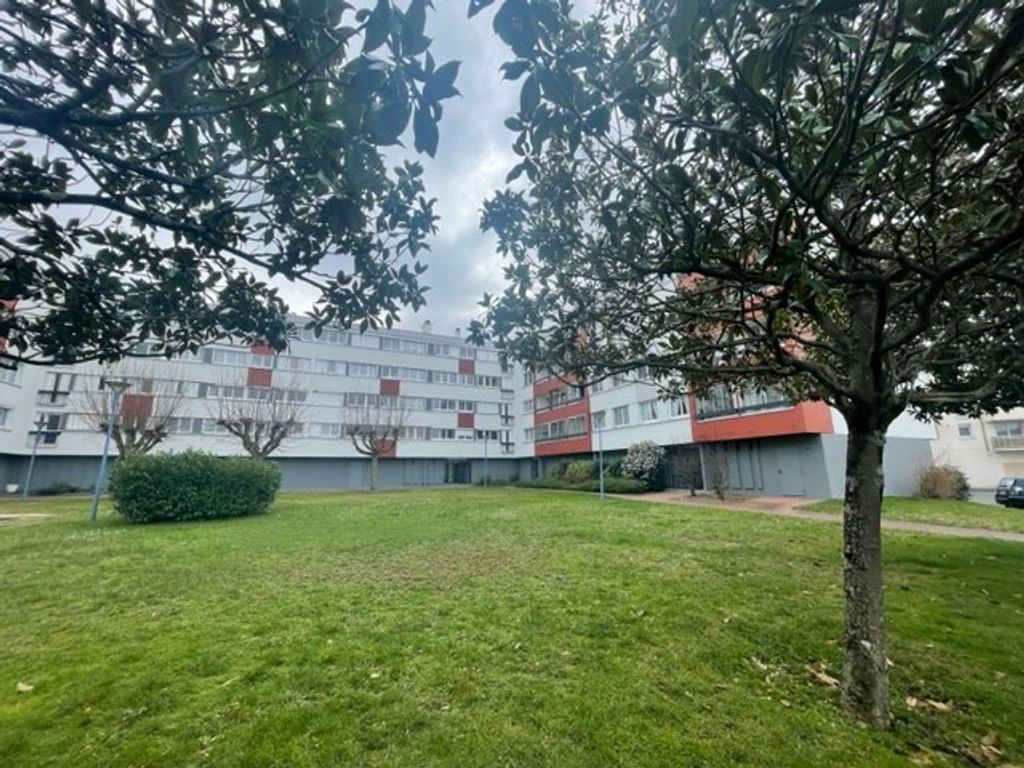 Achat appartement à vendre 4 pièces 75 m² - Fleury-les-Aubrais