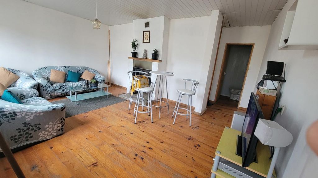 Achat maison à vendre 2 chambres 95 m² - Étréaupont