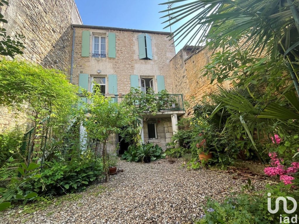 Achat maison à vendre 4 chambres 120 m² - Angoulême