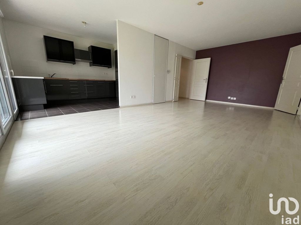 Achat appartement à vendre 2 pièces 67 m² - Reims