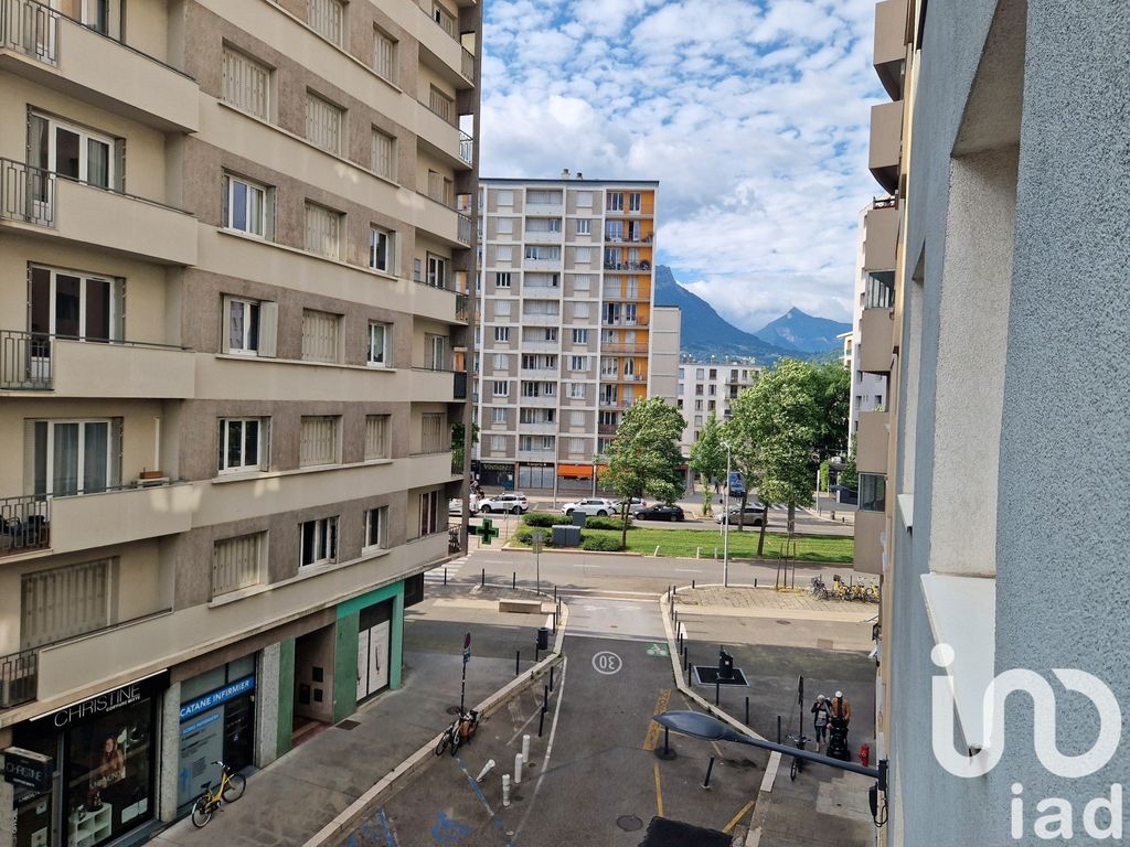 Achat appartement à vendre 3 pièces 53 m² - Grenoble