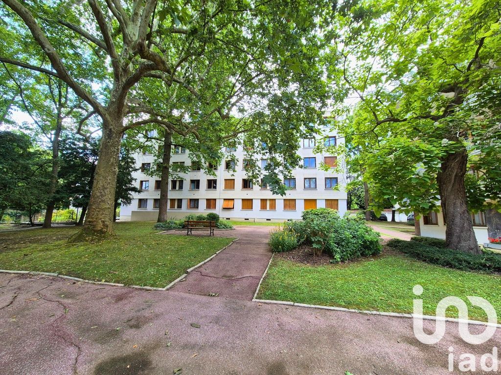 Achat appartement à vendre 2 pièces 60 m² - Évry