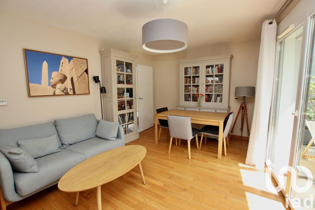 Achat appartement à vendre 3 pièces 64 m² - Issy-les-Moulineaux