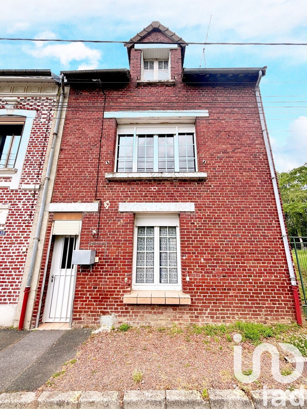 Achat maison à vendre 2 chambres 87 m² - Doingt