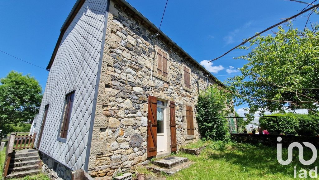 Achat maison à vendre 3 chambres 110 m² - Saint-Genès-Champespe