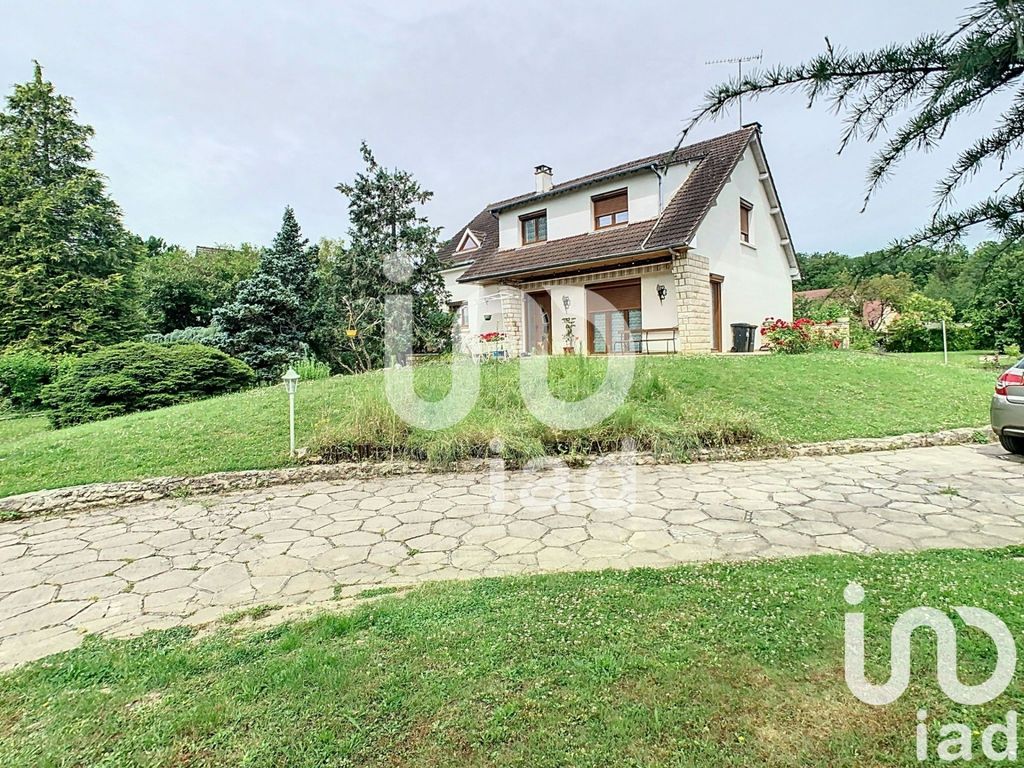 Achat maison à vendre 4 chambres 160 m² - Aulnay-la-Rivière