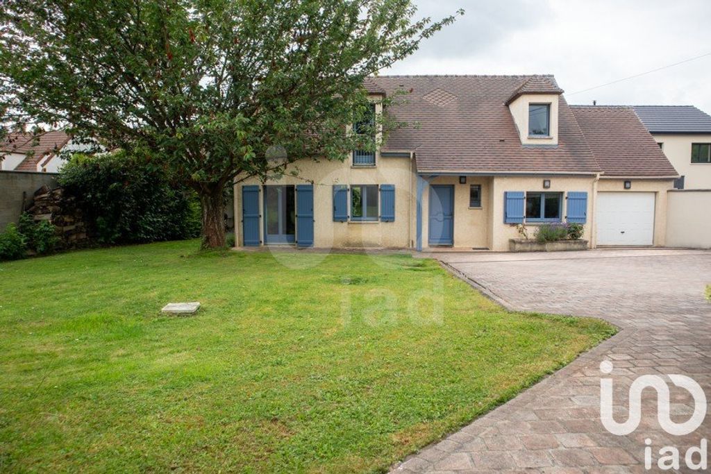 Achat maison à vendre 4 chambres 150 m² - Liverdy-en-Brie