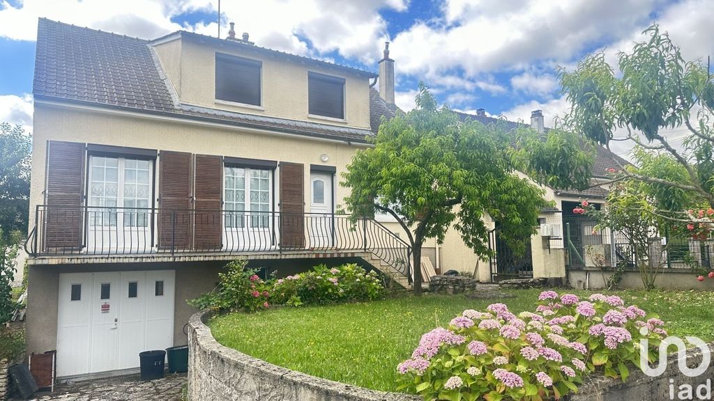 Achat maison à vendre 4 chambres 125 m² - Château-Landon