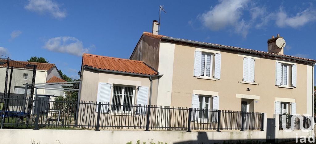 Achat maison à vendre 3 chambres 142 m² - La Copechagnière