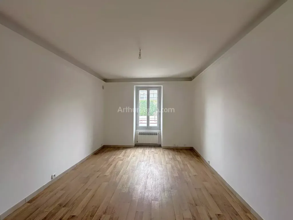 Achat appartement à vendre 2 pièces 51 m² - Livry-Gargan